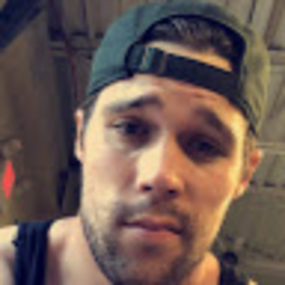 Meet your Posher, Andrew - Picture 1 of 1